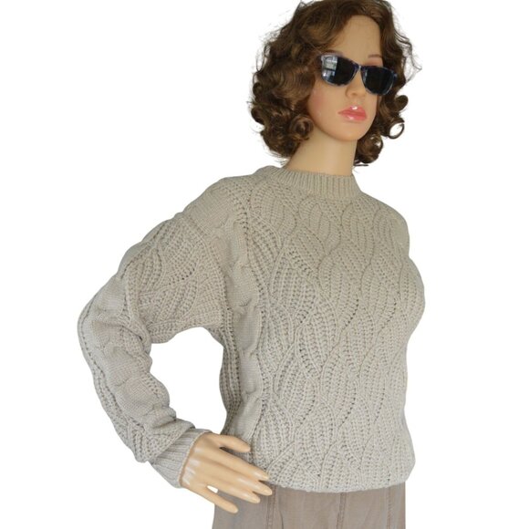 NWT Blu Ivy Boutique Beige Twisted Knit Pullover Sweater Womens Size S/M Fall - Picture 3 of 10